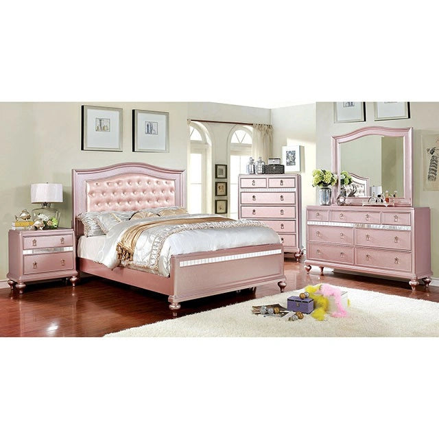 Avior Chest